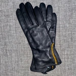 100% Women’s Genuine Leather Gloves